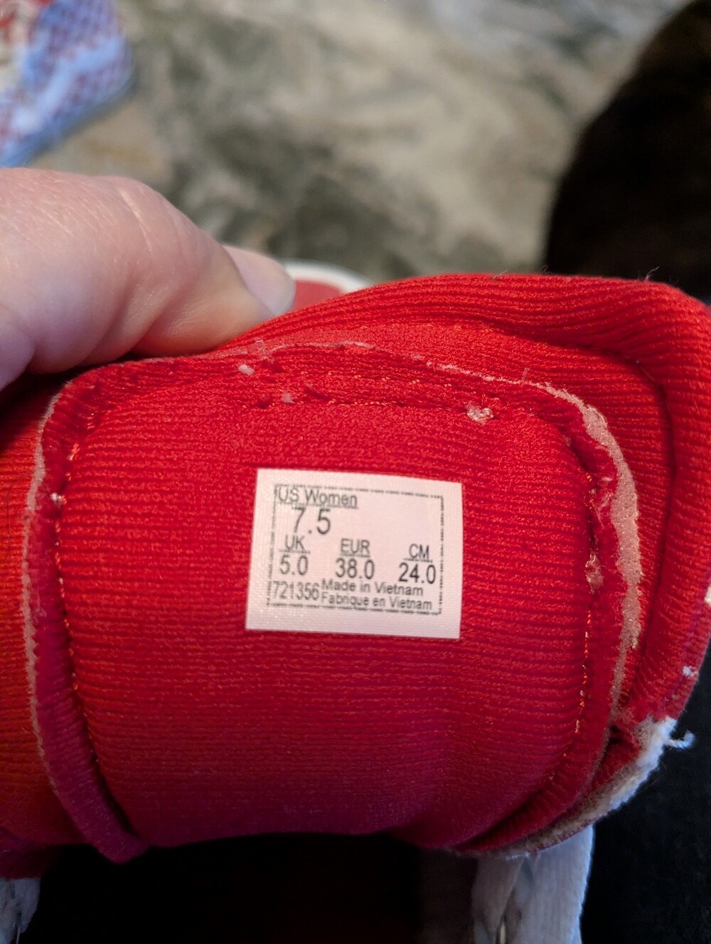 Final Mark Down ⬇️💲Vans Women's High-Top Checkerboard Sneakers - Red & White - Picture 5 of 5